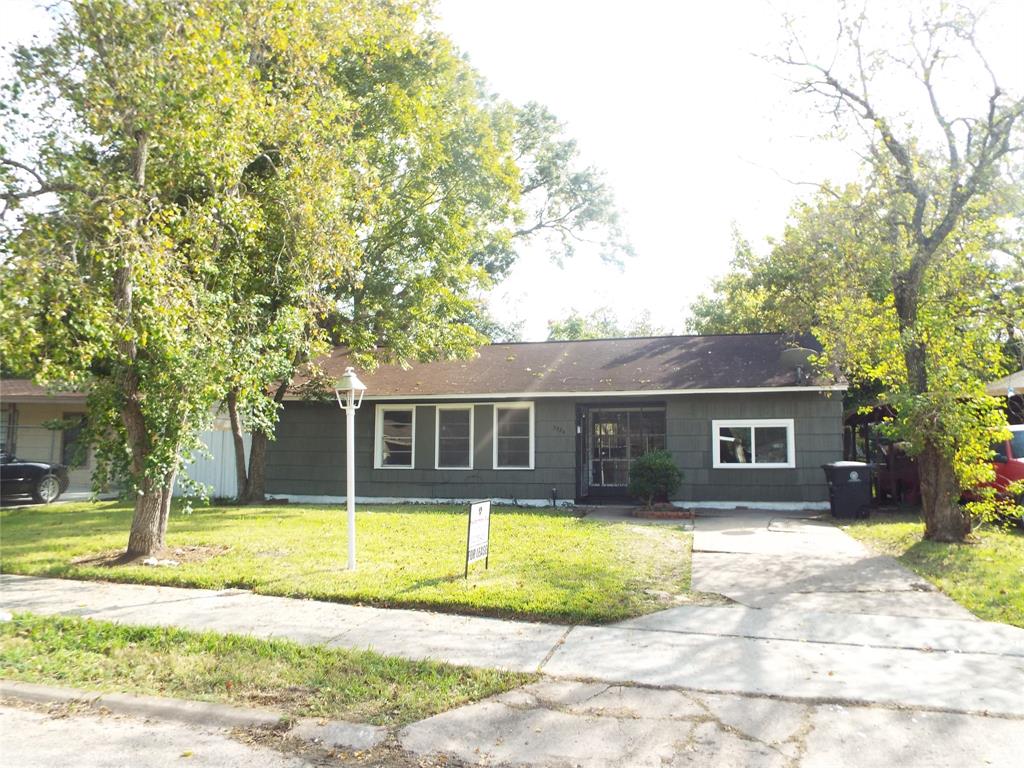 5926 Belneath Street, Houston 5926 Belneath Street Houston Texas 77033, 3