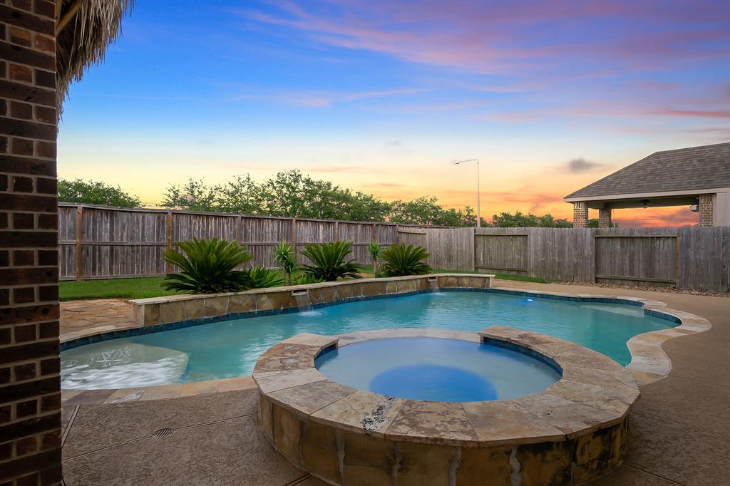 225  Harbor Bend Lane League City Texas 77539, 33