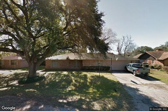 608  University Street Wharton Texas 77488, Wharton