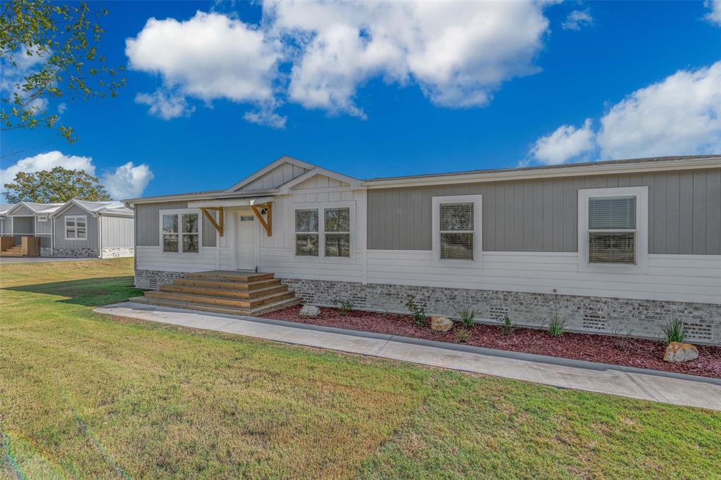 6902  Atakapan Trail  Bedias Texas 77831, 60