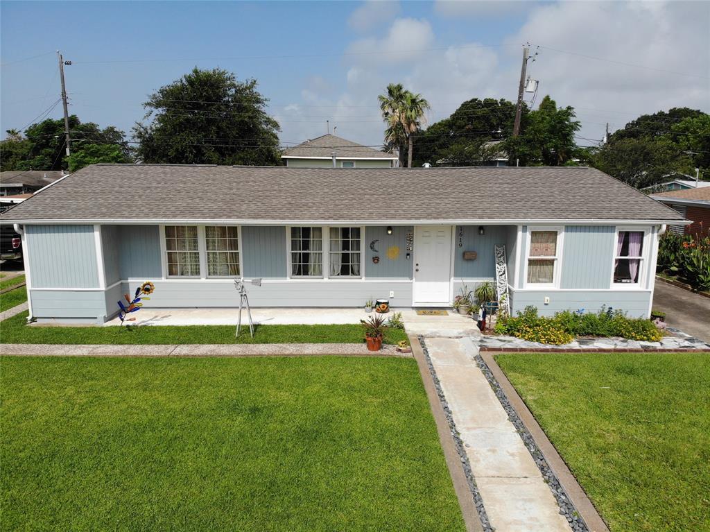1619  Campbell Lane Galveston Texas 77551, 33
