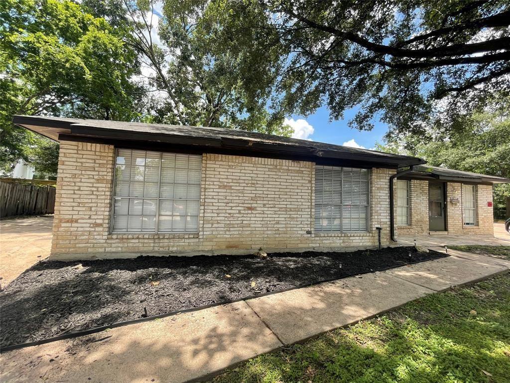 7315  Housman Street Houston Texas 77055, Houston