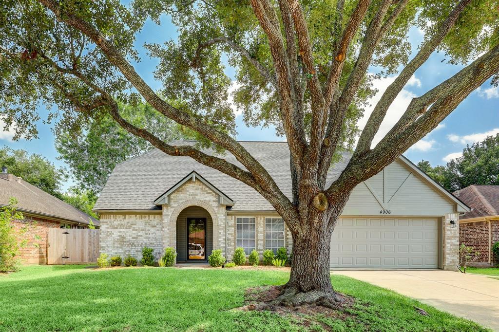 4906  Meadowglen Drive Pearland Texas 77584, Pearland