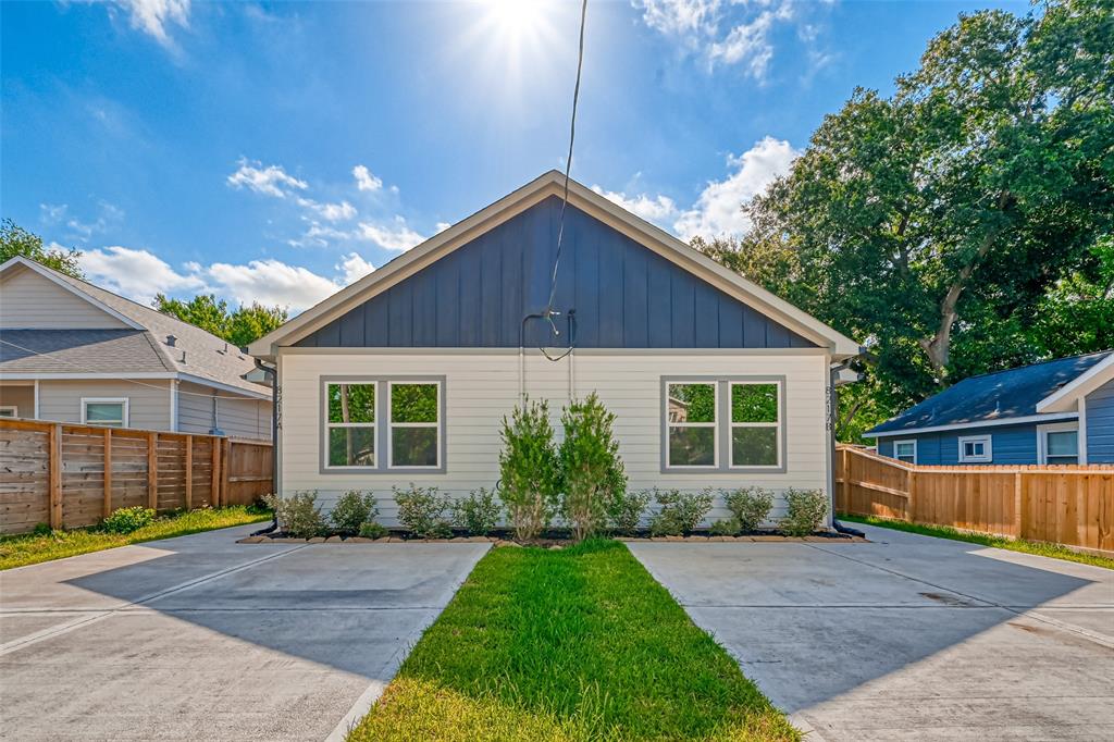 8217  Grandview Street Houston Texas 77051, 3