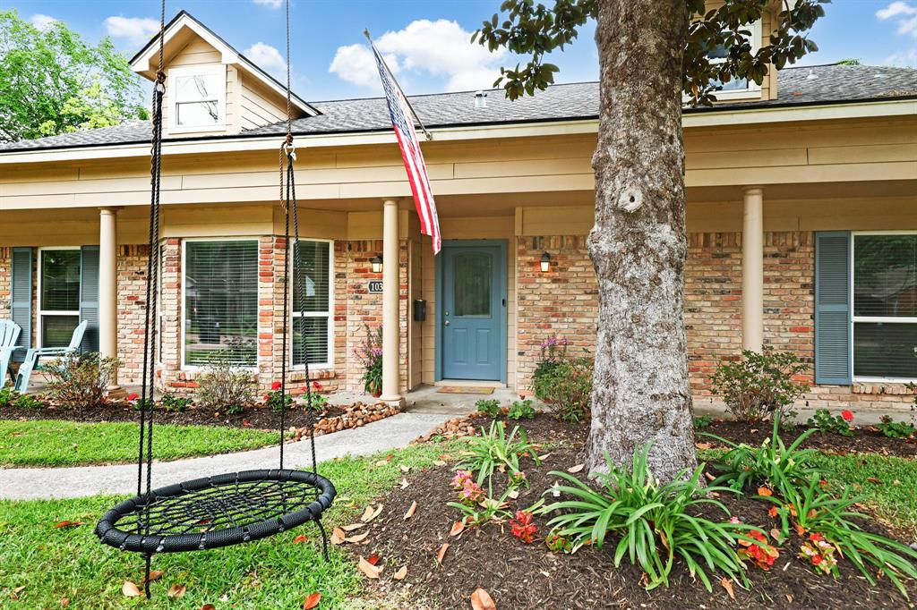 10302 Metronome Drive, Houston 10302 Metronome Drive Houston Texas 77043, 24