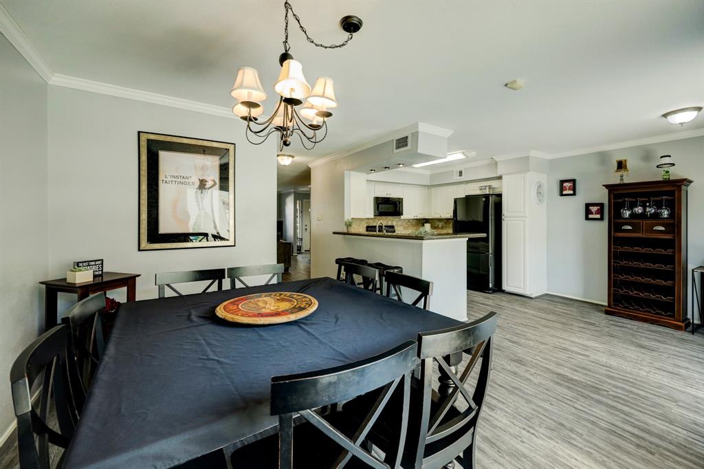 Photo #11: 23743171 Listing 