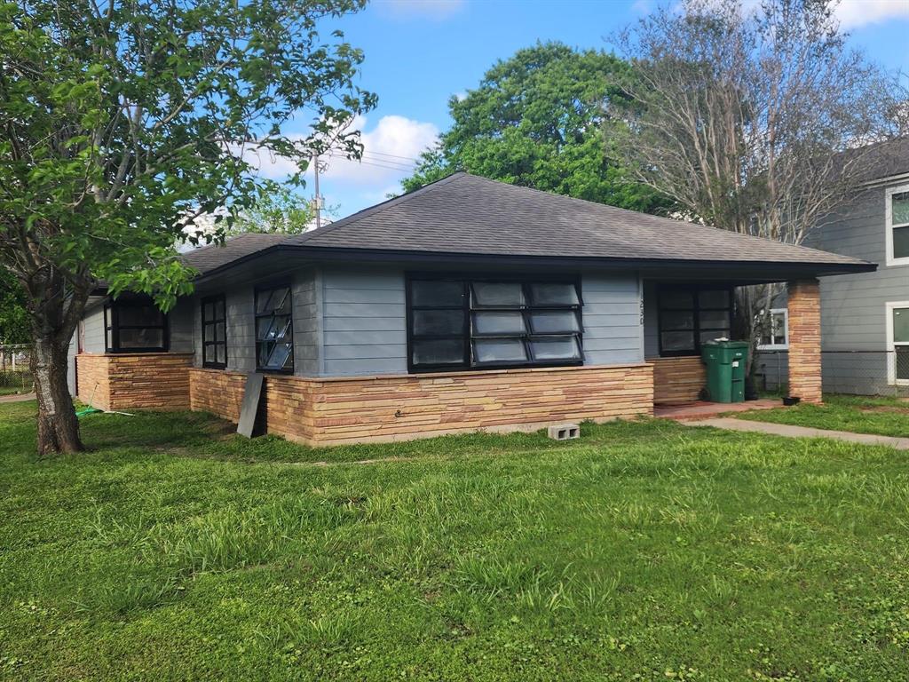 1230 W 4th Street Freeport Texas 77541, 5