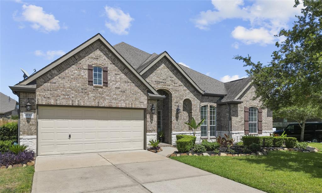 4713  La Escalona Drive League City Texas 77573, 33