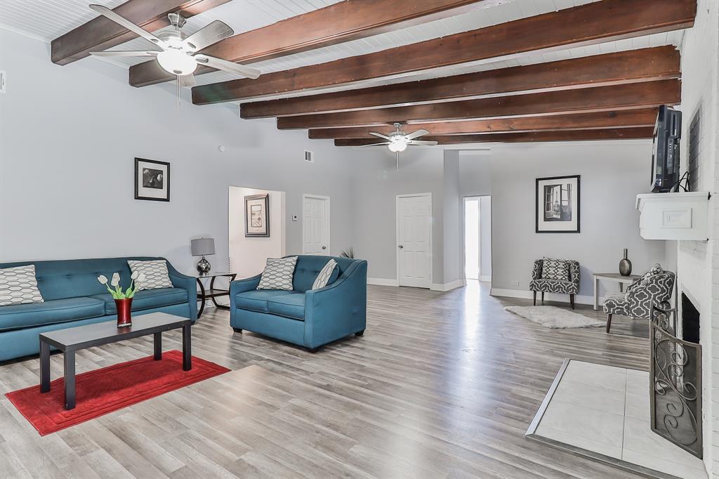 1305  13th Street Hempstead Texas 77445, 26