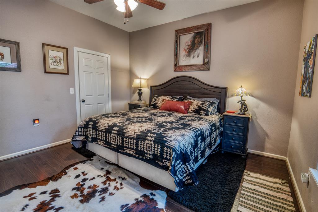 Enjoy your restful night in this comfortable primary bedroom, offering access to the back deck for those incredible & every changing country skies. Located on the 1st level.