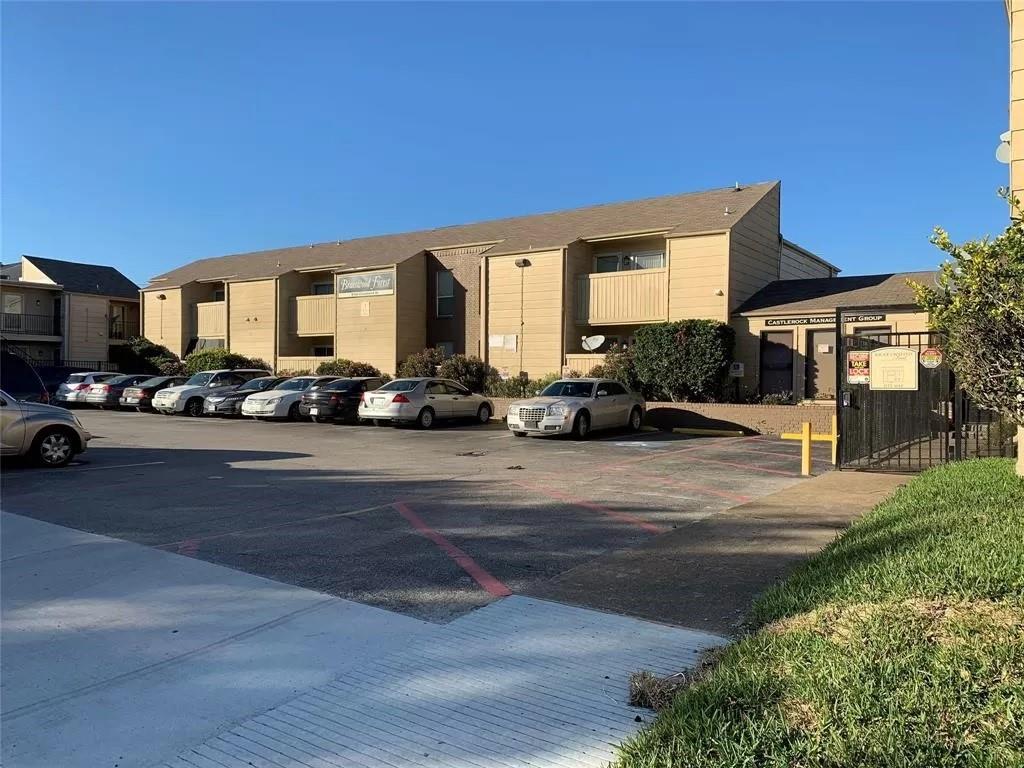 8100  Creekbend Drive Houston Texas 77071, Houston