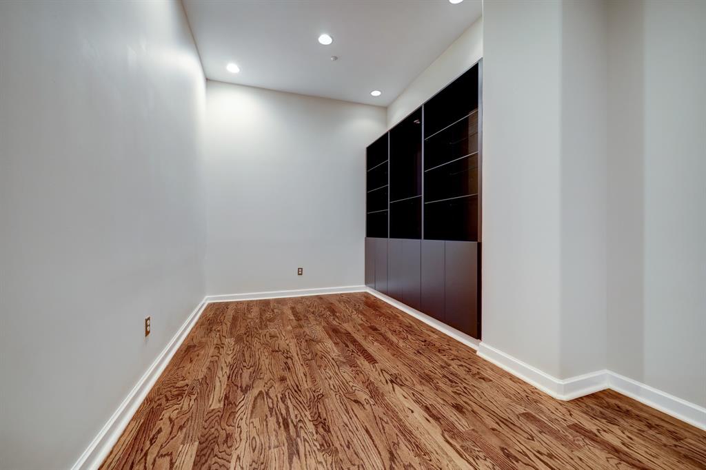 Photo #7: 35938495 Listing 