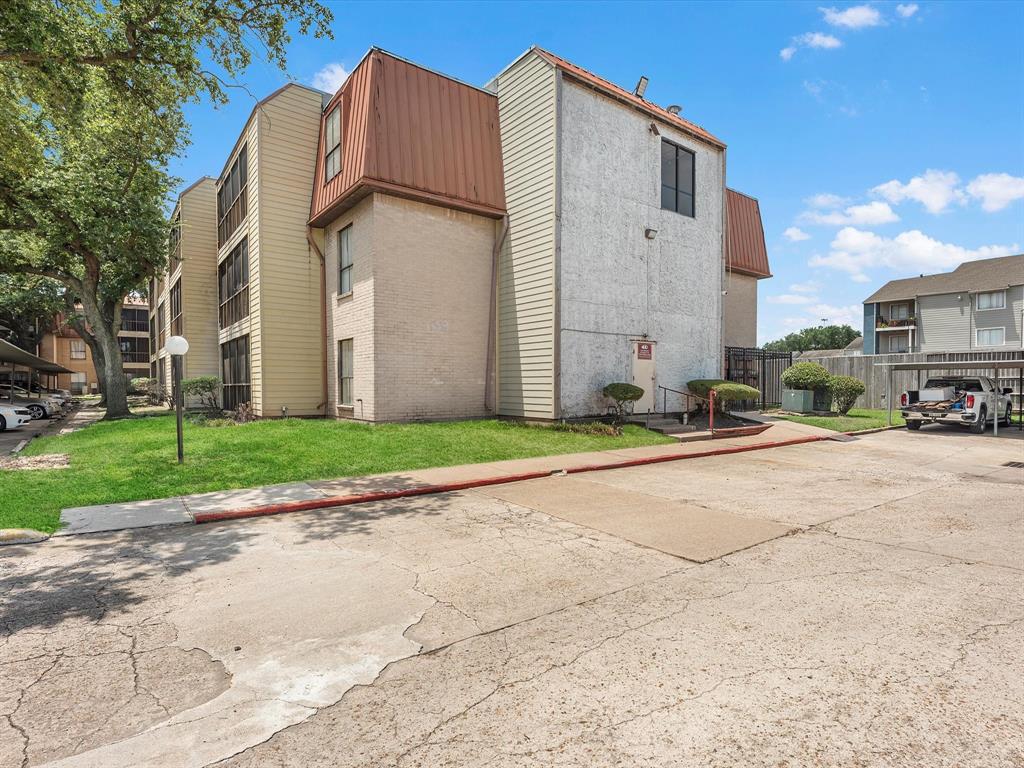Photo #3: 37664092 Listing 