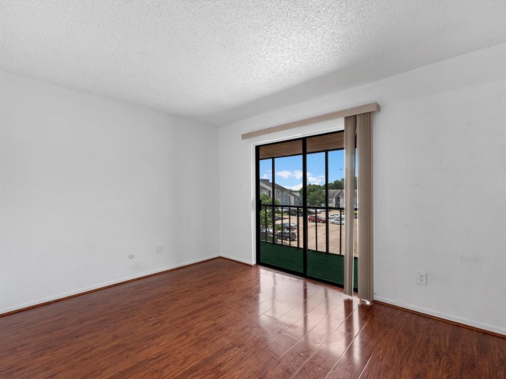Photo #10: 37664092 Listing 
