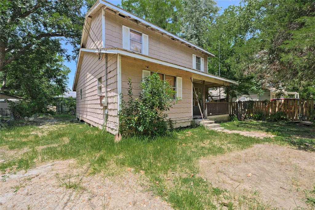 614  Avenue J  Conroe Texas 77301, 19