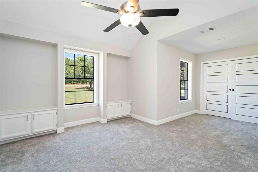 21407 Pecan Bend Rd, Damon, TX 77430