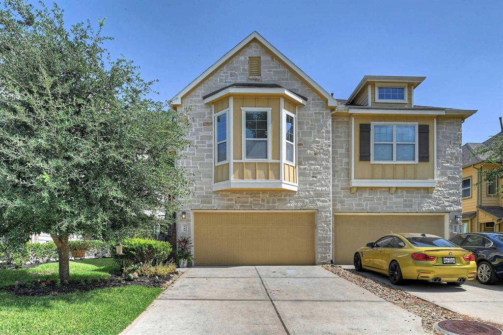 146  Biltmore Loop Montgomery Texas 77316, Montgomery
