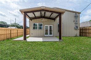 335 Holiday, Tomball, TX, 77375