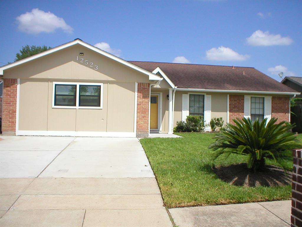 12523  Astoria Boulevard Houston Texas 77089, 3