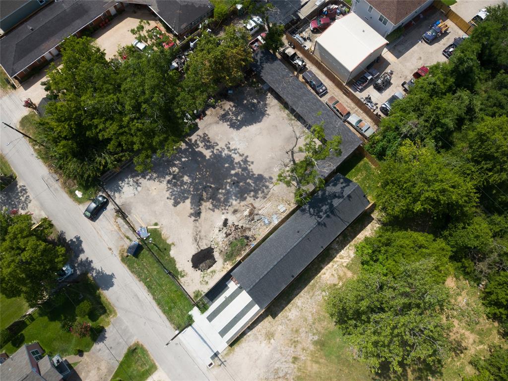 401 E 37th Street Houston Texas 77018, Houston