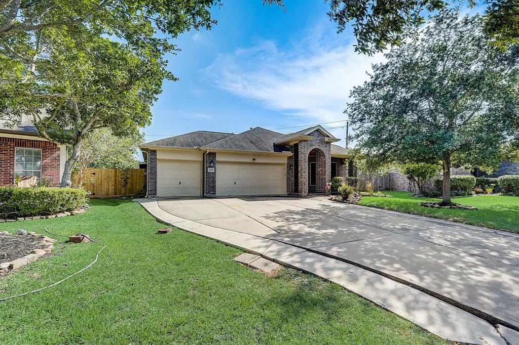 2323  Cantabria Lane League City Texas 77573, 33