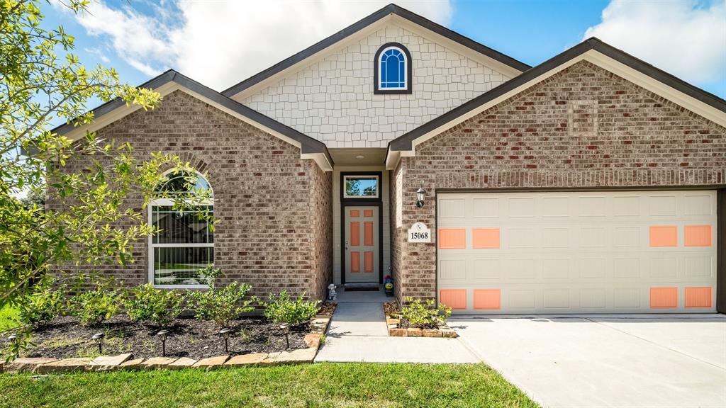 15068  Meadow Glen Conroe Texas 77306, 40