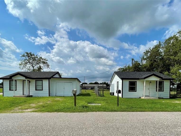 1901 N Avenue Q  Freeport Texas 77541, Freeport