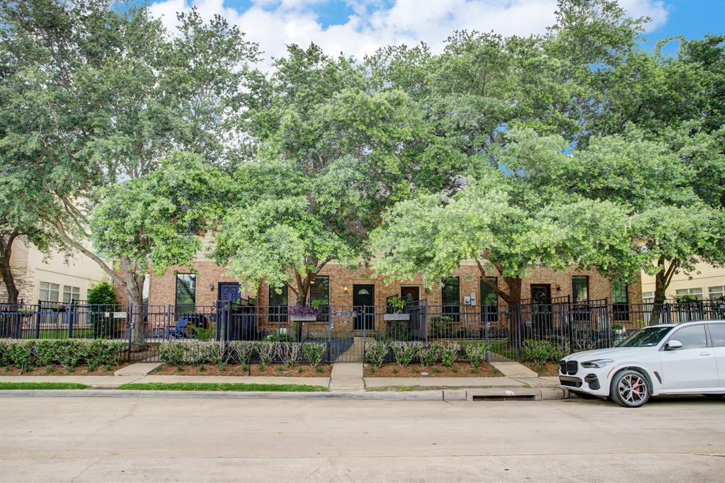 Photo #4: 15048972 Listing 