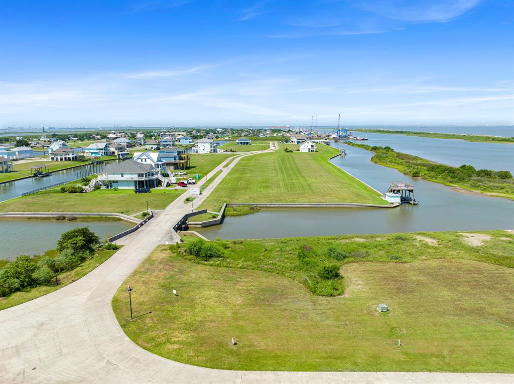 1416 17th Street , Port Bolivar, Texas image 5