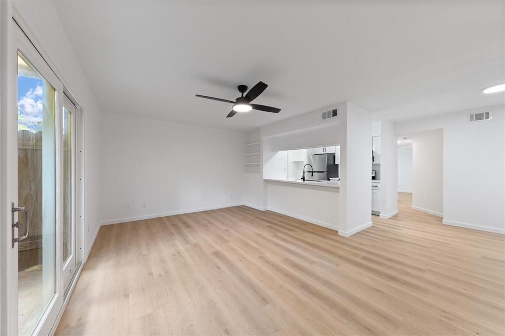 815  Lyle West Avenue Cleveland Texas 77327, 52