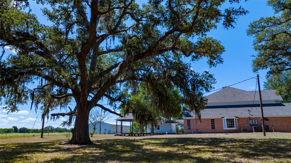 8051 County Road 283  , Edna, Texas image 46