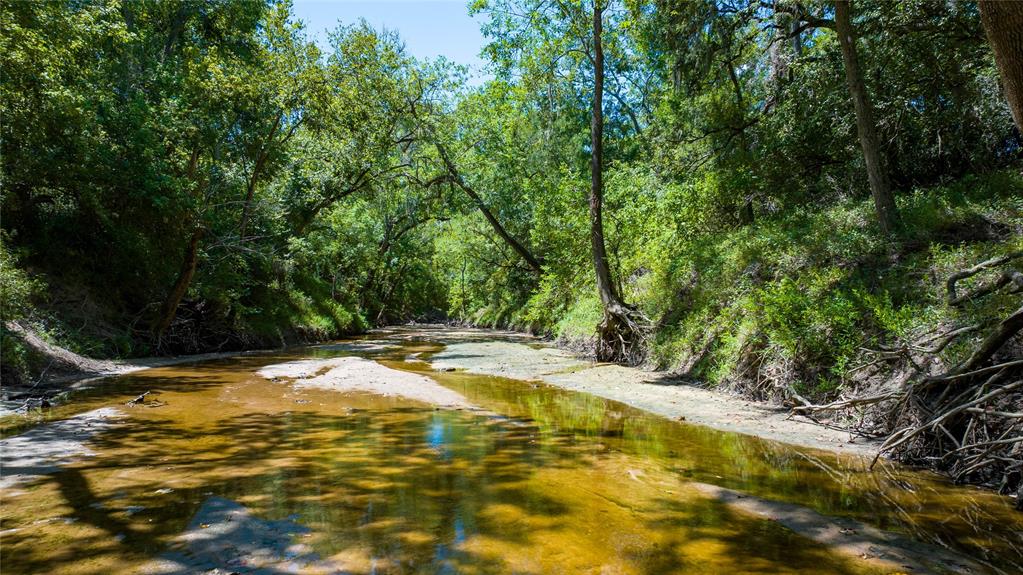 8051 County Road 283  , Edna, Texas image 8