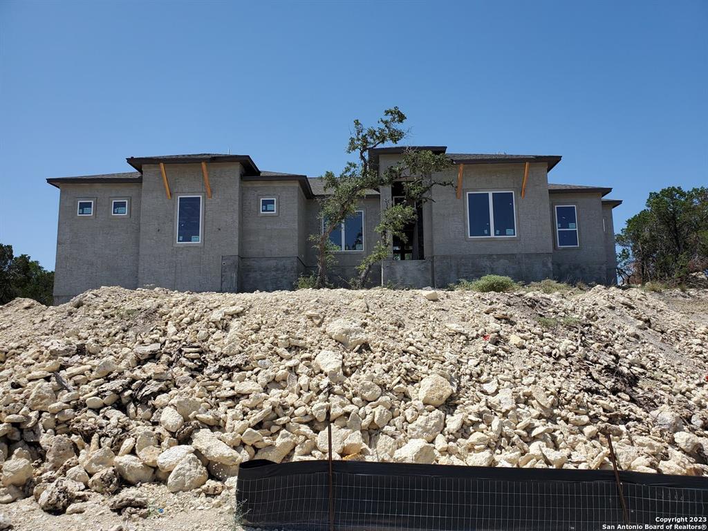 27615 Crazy Horse Dr