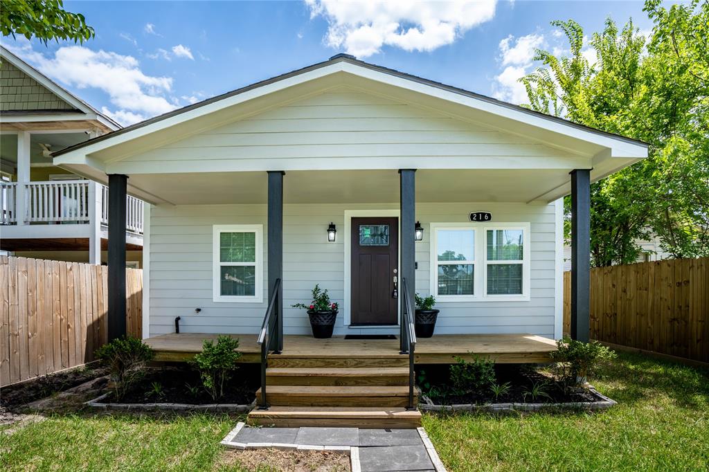 216 E 32nd Street Houston Texas 77018, 9