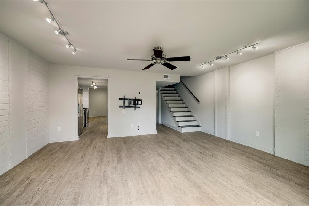 Photo #12: 3667437 Listing 