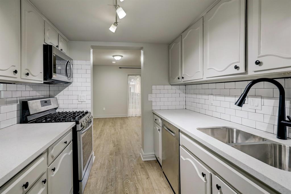 Photo #9: 3667437 Listing 