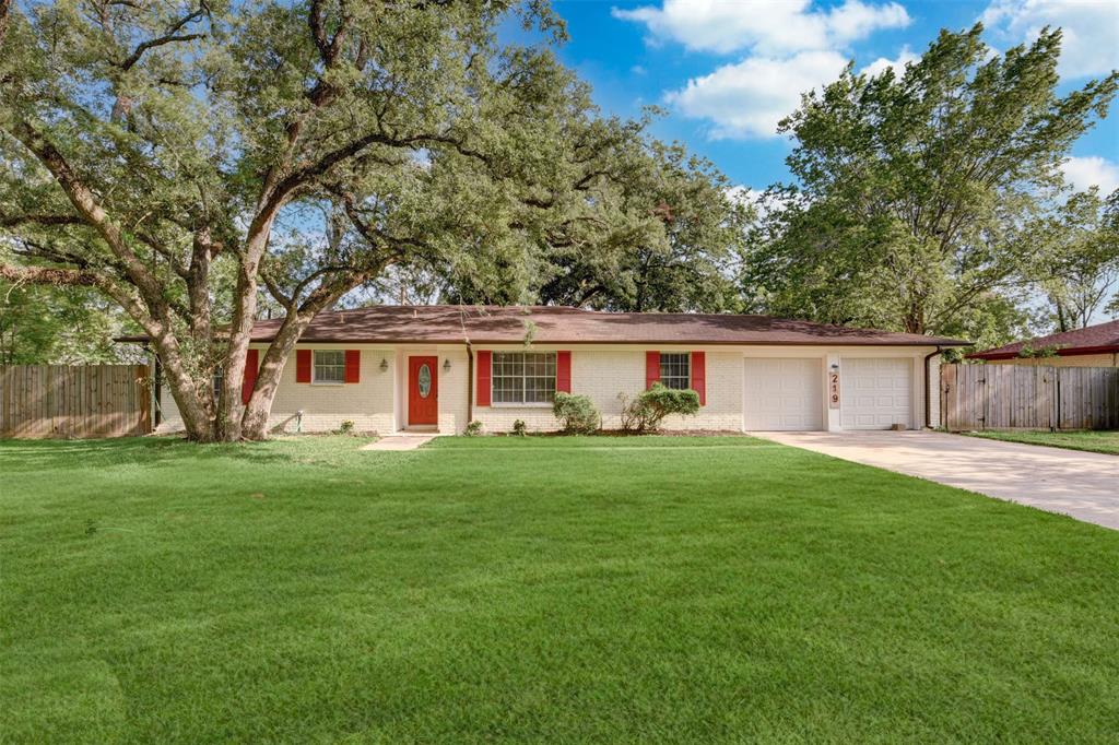 219  Schely St  Richwood Texas 77531, Richwood