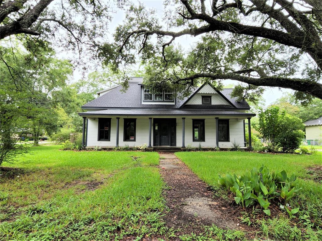 336 N Rock Island Street Angleton Texas 77515, 5