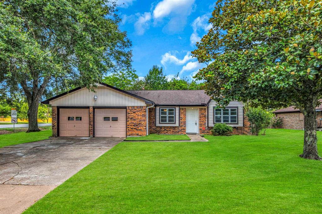 5524  Tanglebriar Drive Dickinson Texas 77539, Dickinson