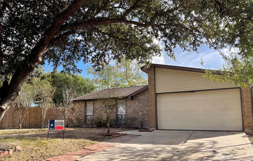 17607  Red Wolf Court Houston Texas 77084, Houston