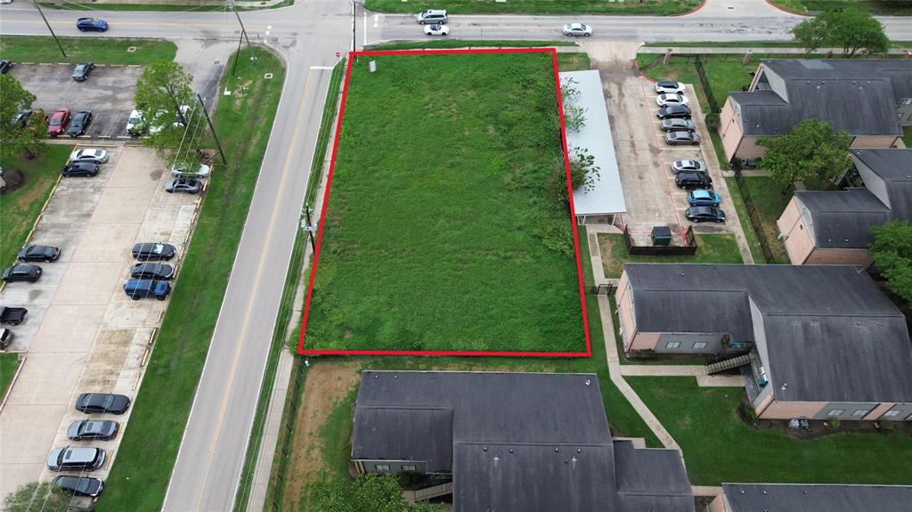 3344 E Walnut in Pearland Tx - located at the corner of E Walnut and Old Alvin Road is cleared and ready for you to build. Zoned Gen Business