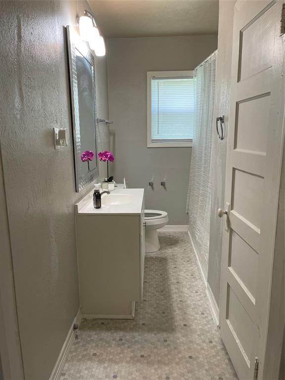924  18th Street Port Arthur Texas 77640, 51