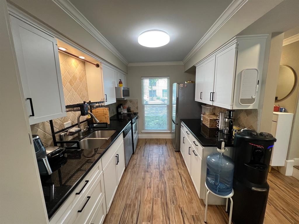 Photo #5: 26019277 Listing 