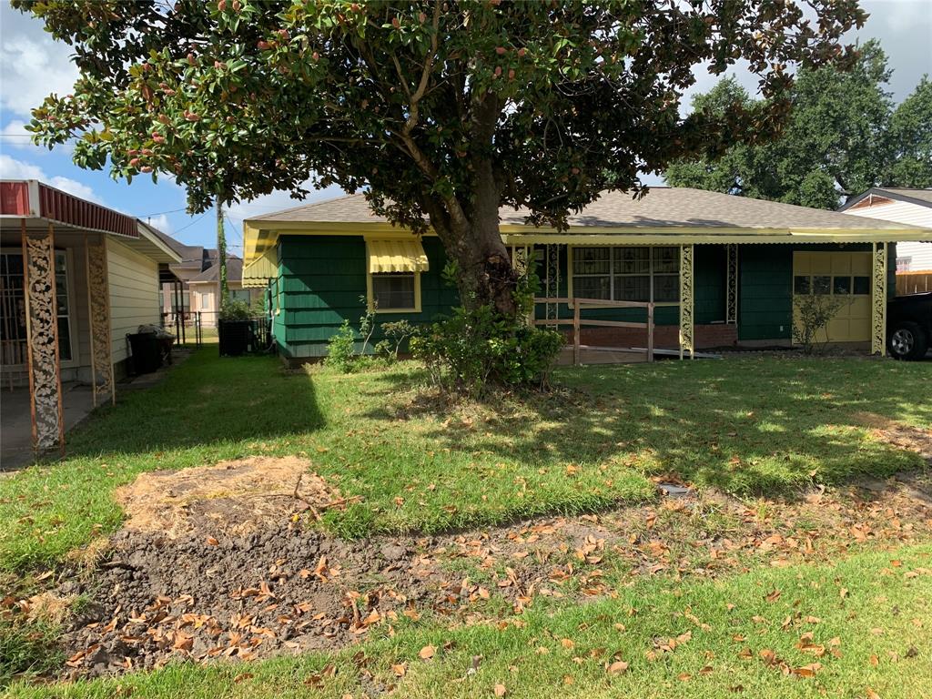 5006  Edfield Street Houston Texas 77033, 3