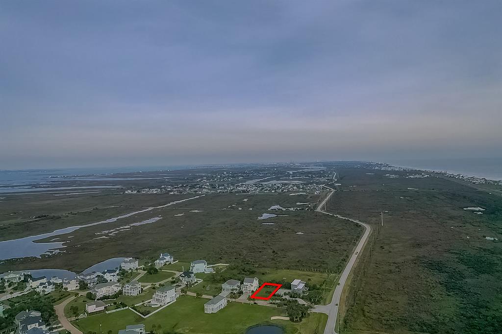 3655  Foremast  Galveston Texas 77554, 33