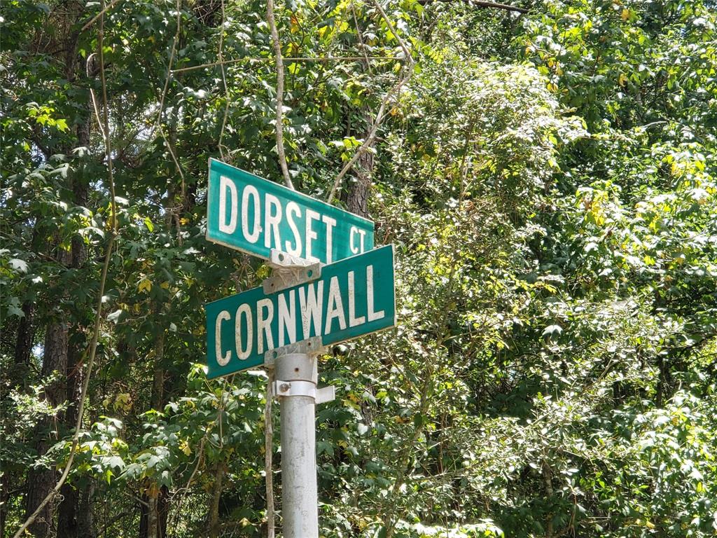 Dorset Ct Street Sign