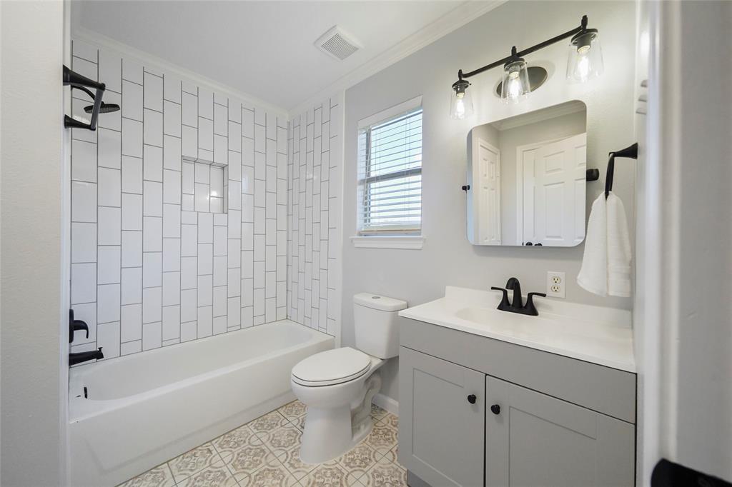 16775 Old Danville Road Rd, Willis, TX 77318