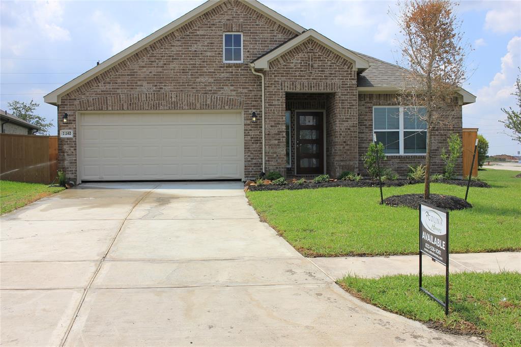 2202  Thunderbolt Peak Drive Rosharon Texas 77583, 5