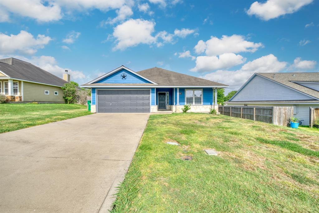 1709  Weaver St  Brenham Texas 77833, Brenham