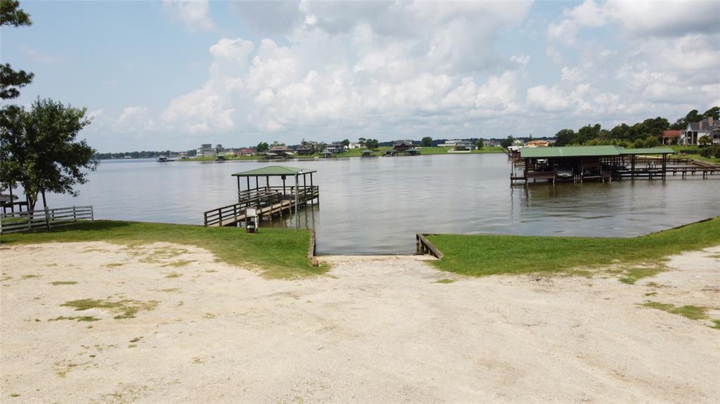205  Pine Grove Livingston Texas 77351, 44